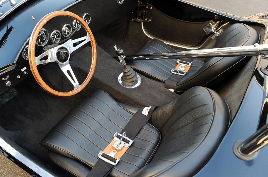 Shelby Cobra 289 FIA 2012 года  (фото 15 из 35)